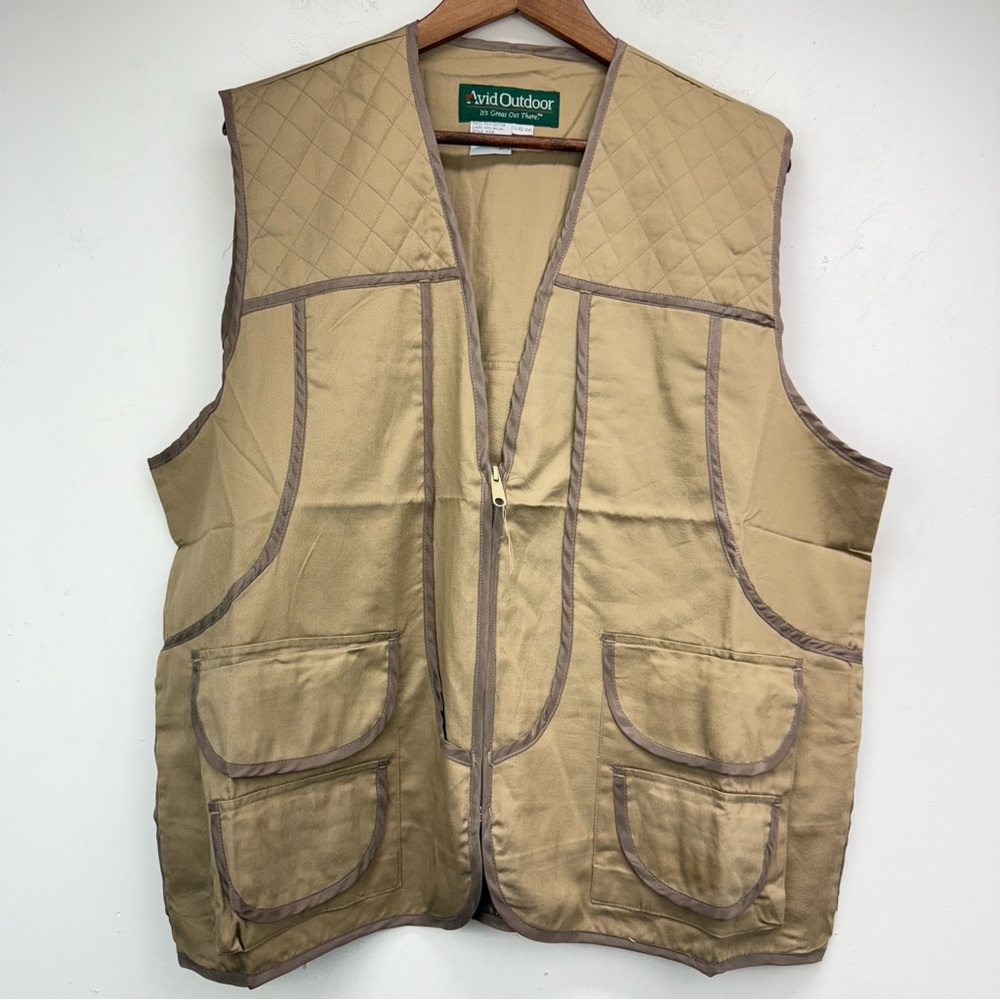 Avid Outdoor size Large (42-44) Men’s Tan Hunting Fishing Utility Vest NWOT